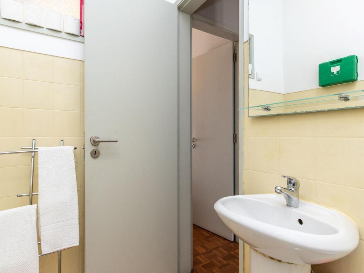 Akisol Faro Sunny Apartment Bagian luar foto